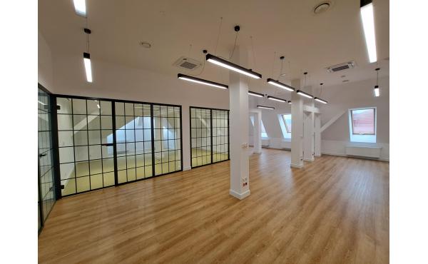 Stylowa przestrzeń biurowa w Kamienicy „Pod Zegarem”