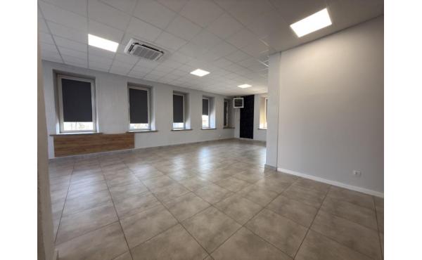 Tarnów / Biuro 88m2 + parking 